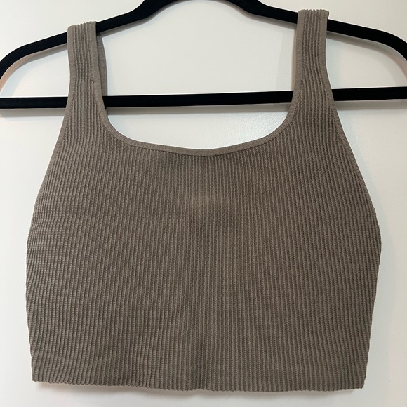 Aritzia Babaton Sculpt Knit Top - Picture 1 of 3